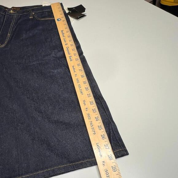 Rocawear Men’s Denim Shorts Size 38 Raw Blue Red Paint Graphic NWT $88 Hip Hop - Picture 3 of 12